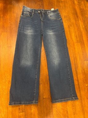 SHEIN High-Rise Wide-Leg Jeans in Dark Blue Wash